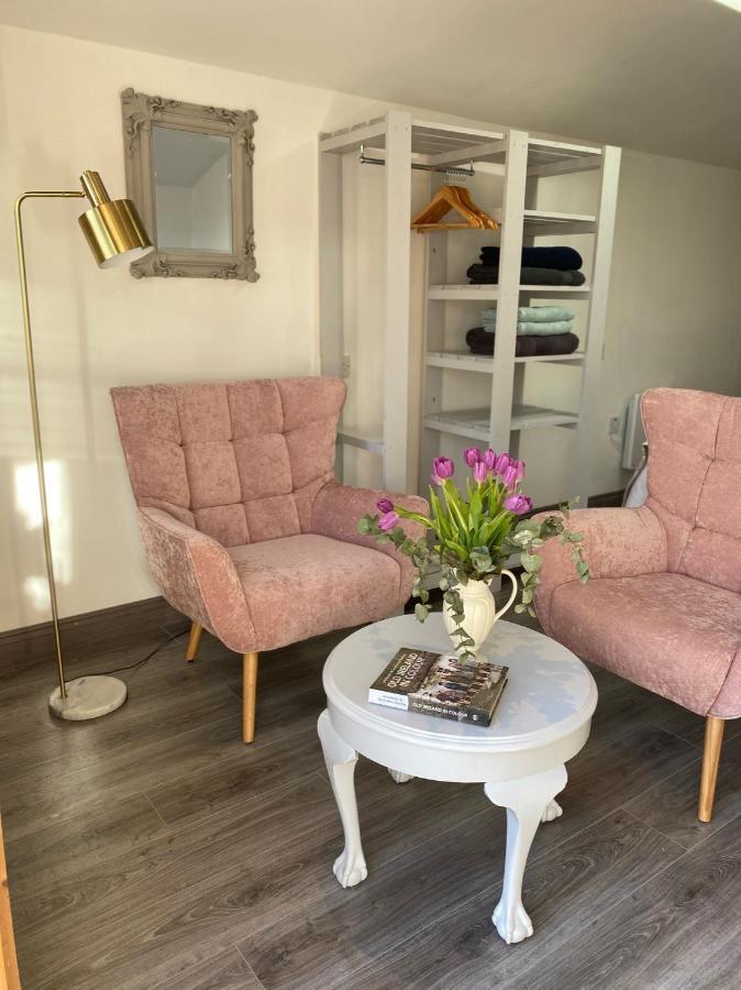 The Cosy By The Shore Apartment *